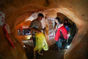 BIB: 
                            <button type="button" onclick="openModal(26233276)" class="btn btn-primary btn-sm float-right btn-popup" data-toggle="modal" data-target=".modal-high-quality">
                        <i class="fas fa-shopping-cart"></i> Add to Cart
                    </button>
                                            <button type="button" onclick="isThisMe(26233276, true)" class="btn btn-success btn-sm float-right btn-popup btn-isme hidden" data-toggle="tooltip" data-placement="bottom" title="นี่คือรูปของคุณใช่ไหม คลิกที่นี่เพื่อเอาเข้าอัลบั้ม">
                        <i class="fas fa-plus"></i> Add to album
                    </button>
                    <button type="button" onclick="isThisMe(26233276, false)" class="btn btn-warning btn-sm float-right btn-popup btn-isnotme hidden">
                        <i class="fas fa-ban"></i> Remove from album
                    </button>